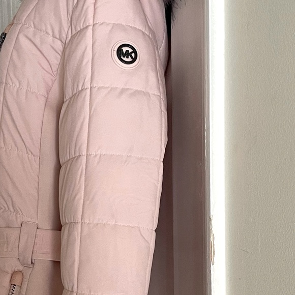 Michael Kors Faux Fur Trim Belted Puffer Jacket - Picture 4 of 6